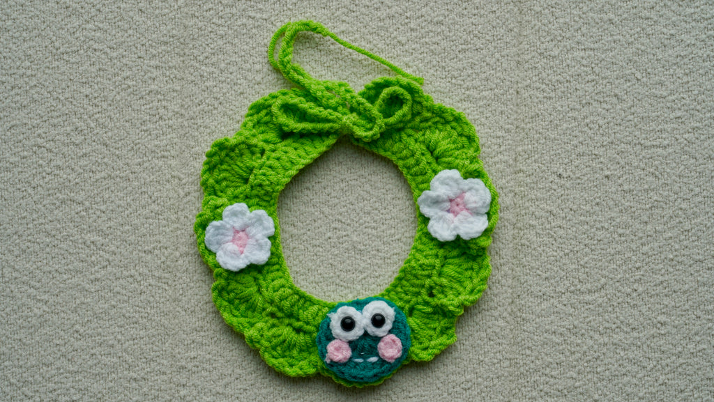Handmade Crochet Frog & Flower Pet Collar ✨