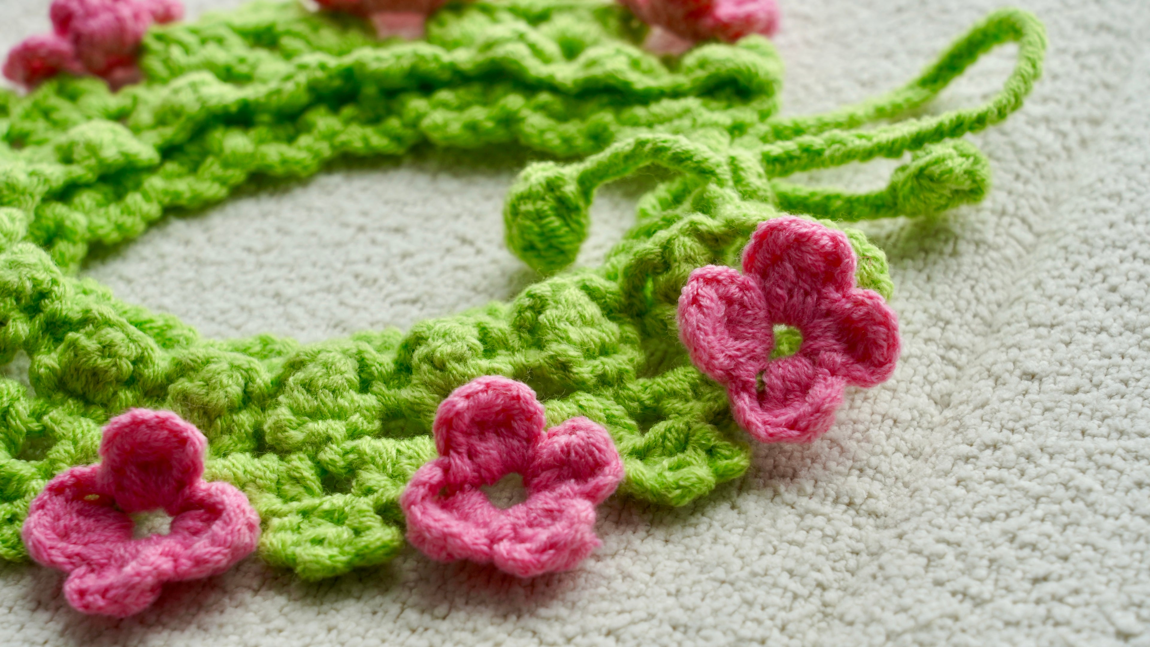 Handmade Crochet Pink Flower Garland Pet Collar 🌸