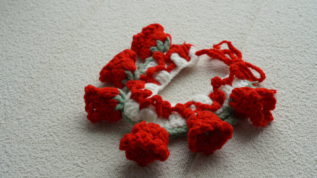 Handmade Crochet Red Rose Garland Pet Collar 🌹