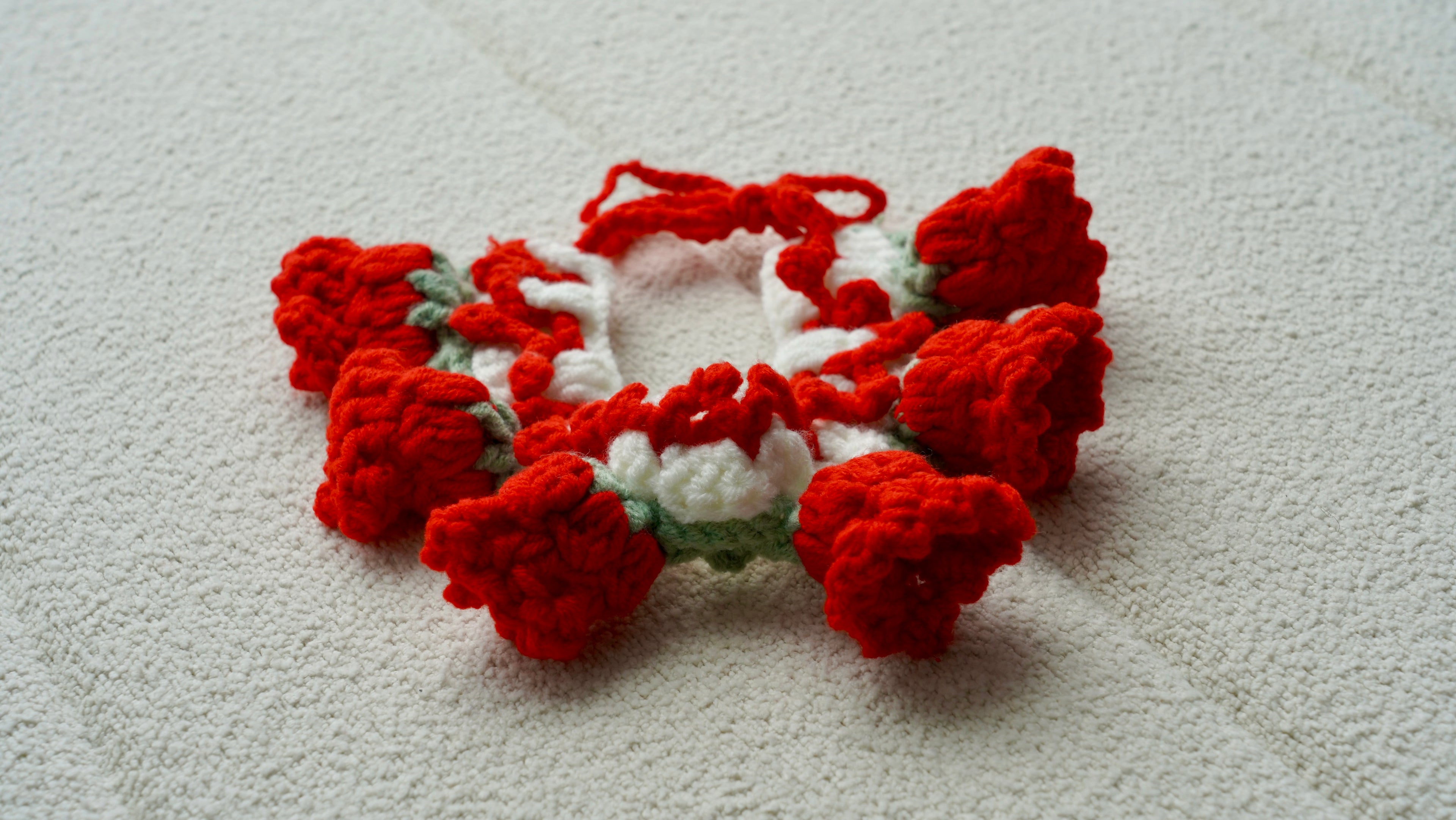 Handmade Crochet Red Rose Garland Pet Collar 🌹
